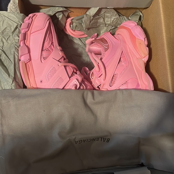 Brand New - Picture 5 of 6